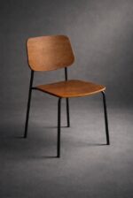 silla de madera y caño con tono